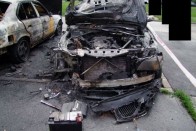 Felgyújtottak egy BMW-t Nagykanizsán 9