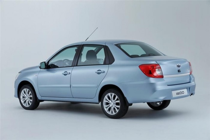 Már gyártják a gusztustalan nevű Lada-klónt 7