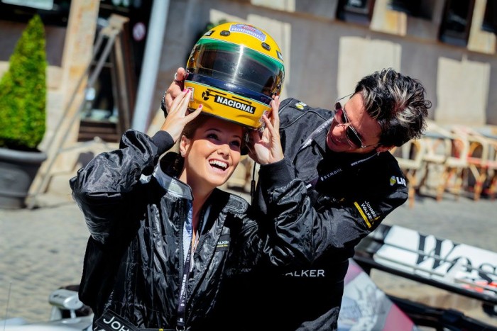 Dukai Regina rápörgött a Forma-1-re 7 | Vezess Dukai Regina rápörgött a Forma-1-re 7