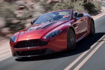 Megskalpol, de vigyorogsz