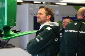 F1: 40 embert küldött el a sereghajtó