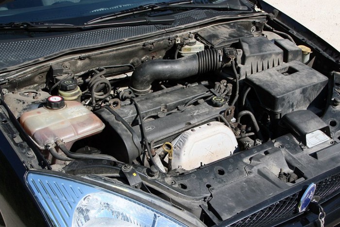 Nem egy patika, de egy tisztességes motornak így kell kinéznie. Mosogatni felesleges.