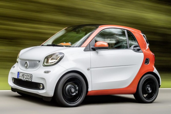 Egészen autószerű az új Smart 12