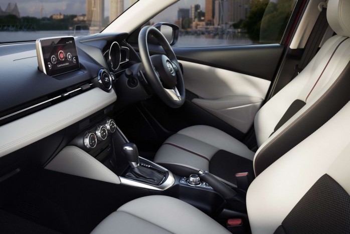 Nagy testvéreire hajaz az új Mazda2 6 | Vezess Nagy testvéreire hajaz az új Mazda2 6