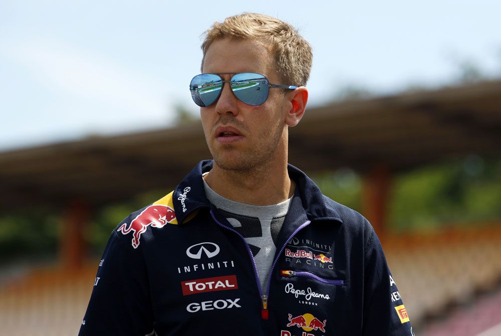 F1: Ricciardo a garázsban rázta 8