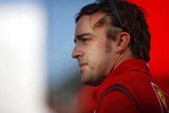 Alonso: Egy csapattal sem tárgyaltam