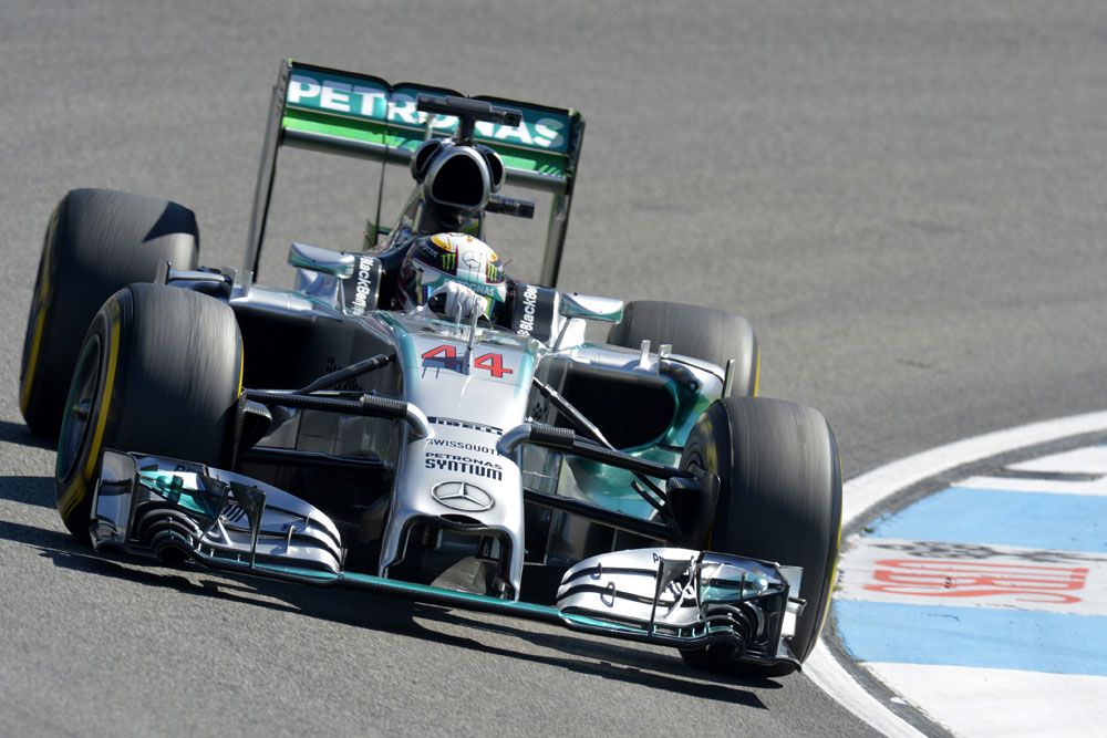 F1: Trükkös felfüggesztés nélkül is a Merci a leggyorsabb 13