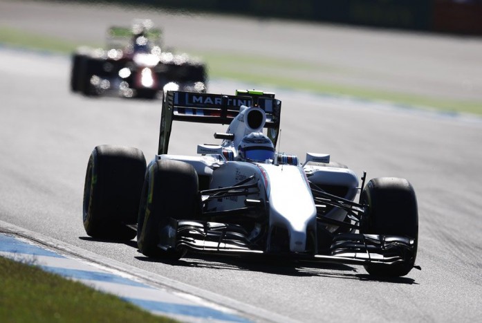 F1: Tűz miatt menekültek a williamsesek 55 F1: Tűz miatt menekültek a williamsesek 55