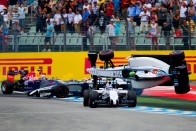 F1: Rosberg győzött, Hamilton 17 helyet javított 48