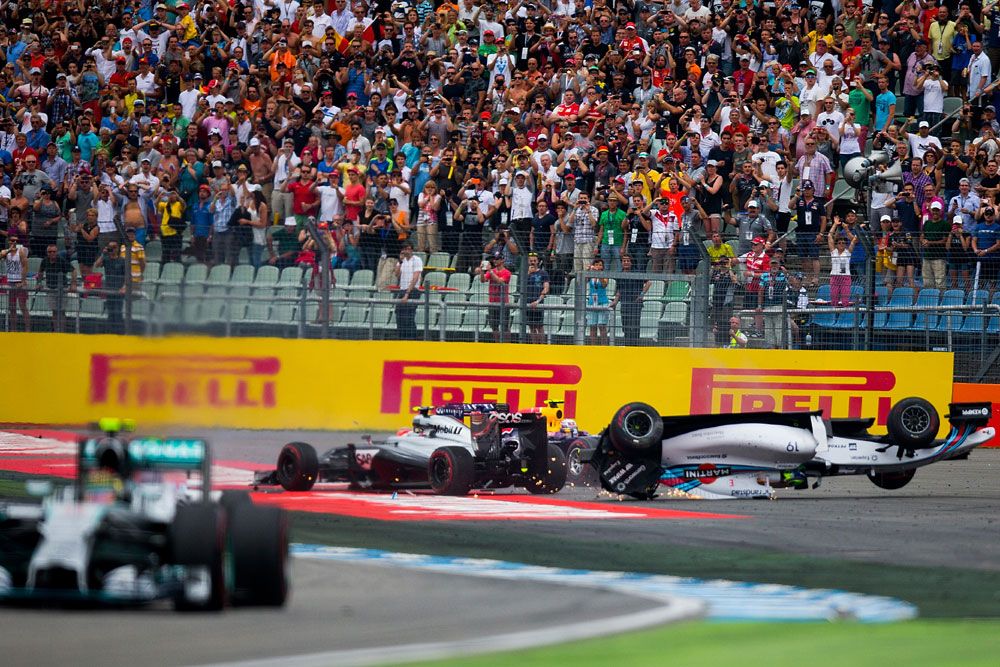 F1: Rosberg győzött, Hamilton 17 helyet javított 10