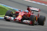 F1: Alonso Räikkönen-szendvicset csinált 71