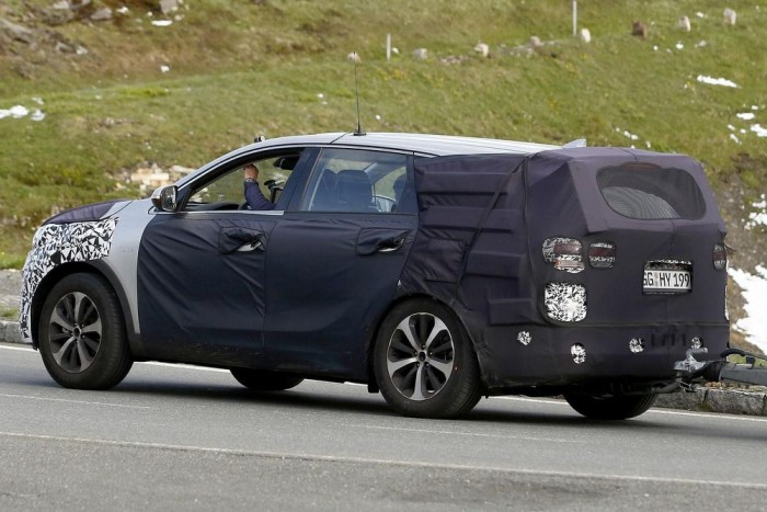 Fiatalosabb lesz a Kia nagy terepjárója 7