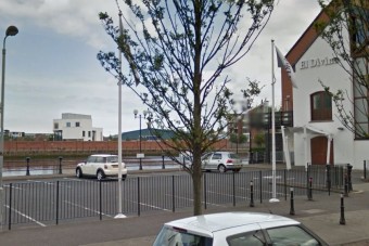 Parkolóban szexeltek a részeg fiatalok