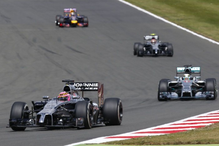 F1: A McLaren és a Merci is Vettelt akarja 6 | Vezess F1: A McLaren és a Merci is Vettelt akarja 6