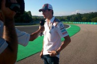 F1: Alonso a tömeggel szelfizett a Hungaroringen 78
