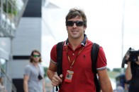 F1: Alonso a tömeggel szelfizett a Hungaroringen 85