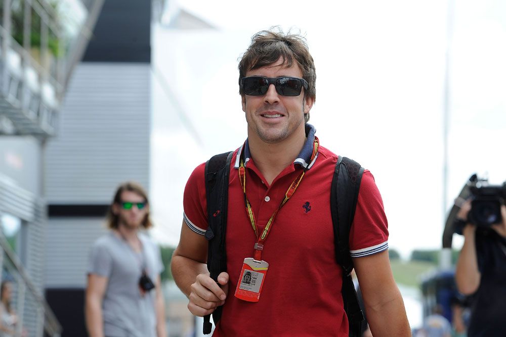 F1: Alonso a tömeggel szelfizett a Hungaroringen 43