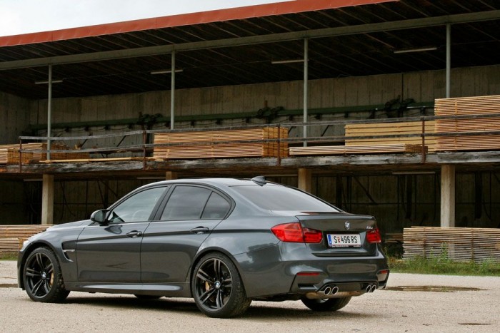 Nagyon stabil a fara, az 1850/perc fordulattól érkező 550 Nm ellenére is