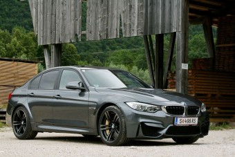 Minusz 2 henger, plusz 2 turbó