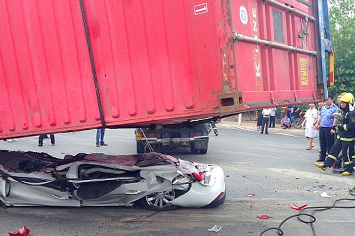 Ilyet túl lehet élni? 5 | Vezess Ilyet túl lehet élni? 5