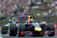 F1: Hamilton égett a Hungaroringen, Rosbergé a pole 54