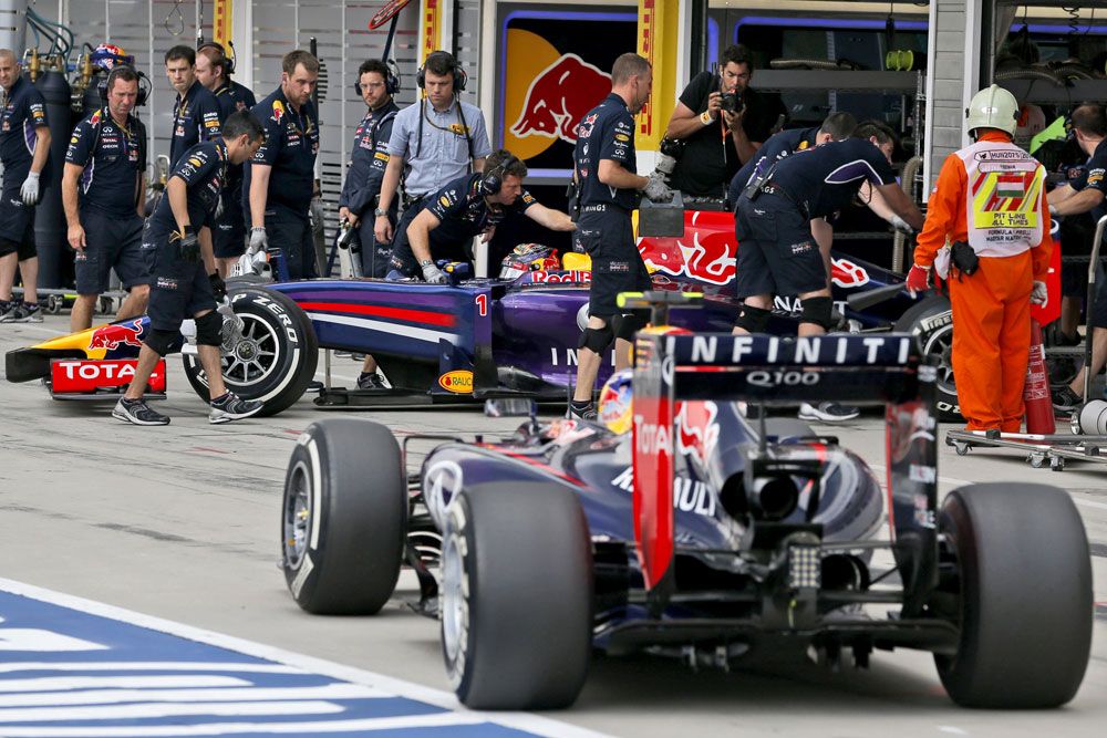 F1: Ecclestone-t fúrja a Mercedes 19