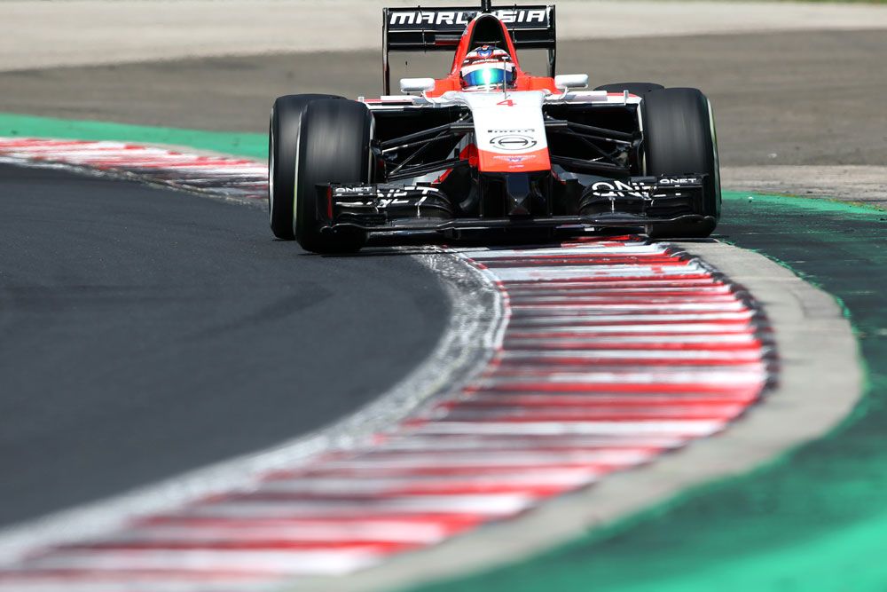 F1: Ecclestone-t fúrja a Mercedes 21