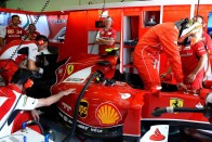 F1: Räikkönent a Ferrari ejtette ki 67