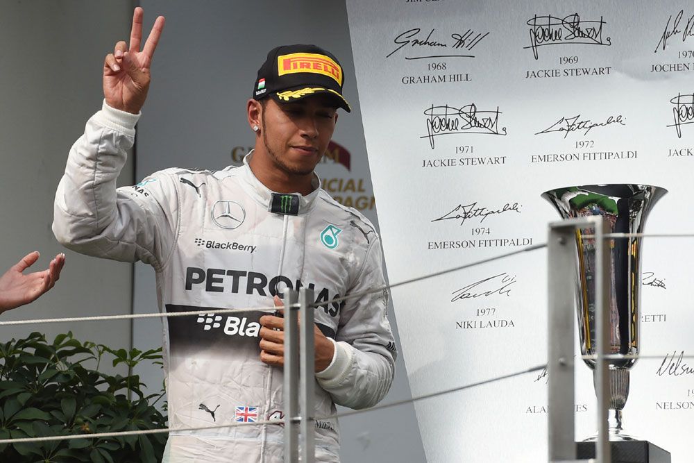 F1: Hamiltont megdöbbentette, hogy félre akarták állítani 43