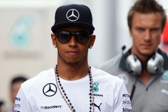 F1: Fizetésemelésre játszik Hamilton?
