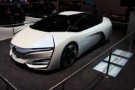 Honda FCEV Concept Genfben, 2014