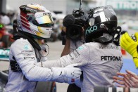 F1: Rosberg kigúnyolta Hamiltont 2