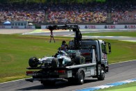 F1: Megvan, miért bukott Hamilton 42