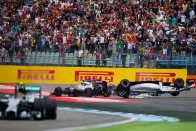 F1: Szándékosan lassítja magát a Red Bull 49
