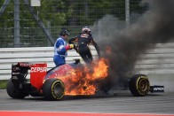 F1: Szándékosan lassítja magát a Red Bull 65