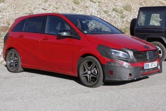 Megújul a kecskeméti Mercedes