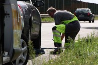 Bikázáshoz, kerékcseréhez, hűtőproblémákhoz hívják a leggyakrabban a Sárgaangyalt