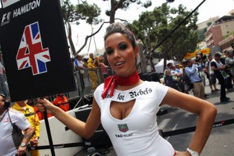 Buja bájak a bokszutcában