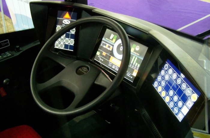 Mintha csak egy busz szimulátor lenne, pedig nem: ez a Škoda Perun műszerfala