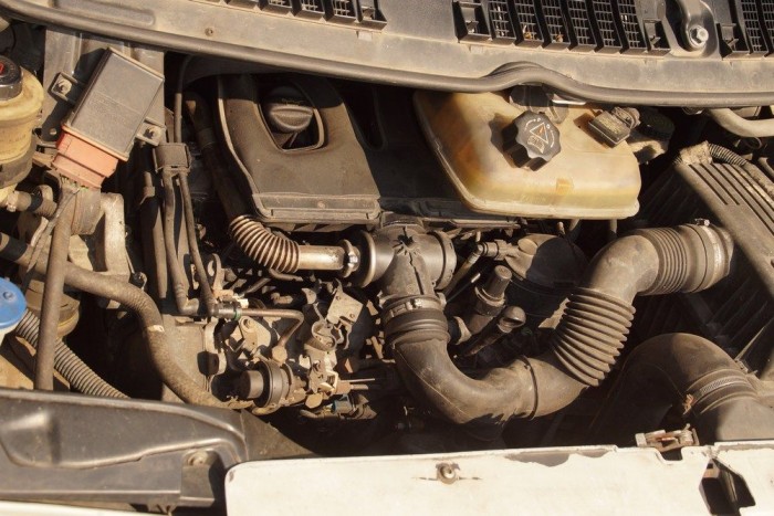 Az 1.9d, kódjele: XUD9. Ezzel érdemes megvenni, ha nem akarunk se költeni rá, se gyorsan menni vele