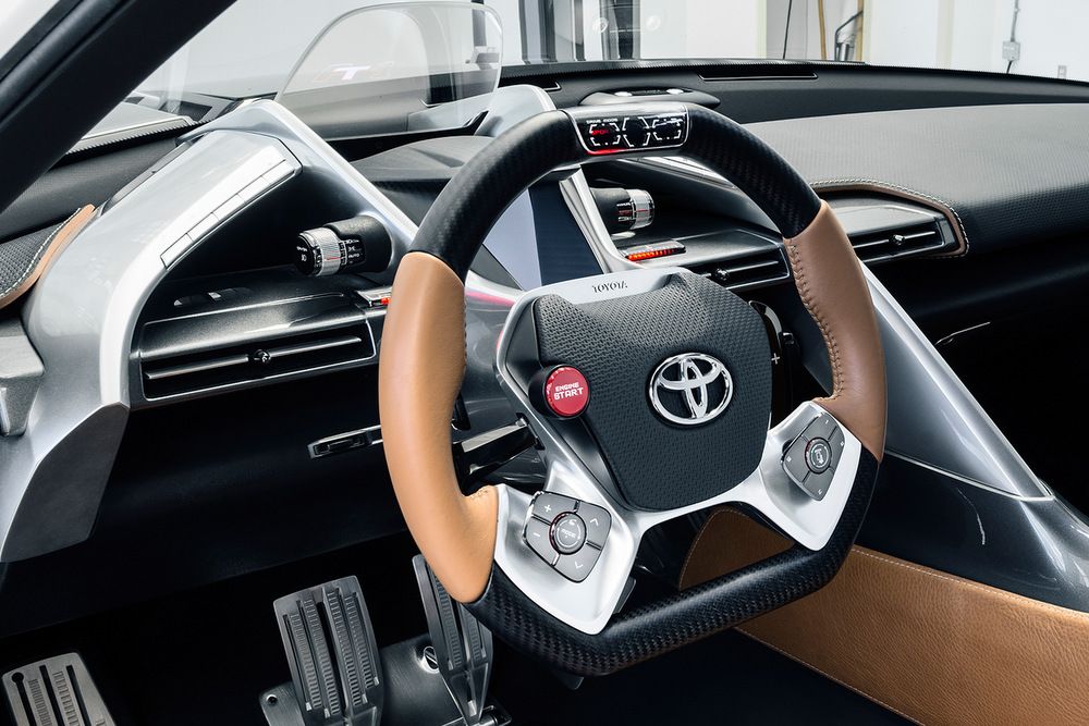 Szuperhősöknek épített autót a Toyota 9