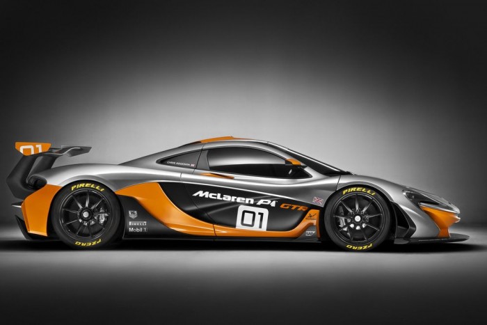 Hiperhibrid a versenypályára: McLaren P1 GTR 9