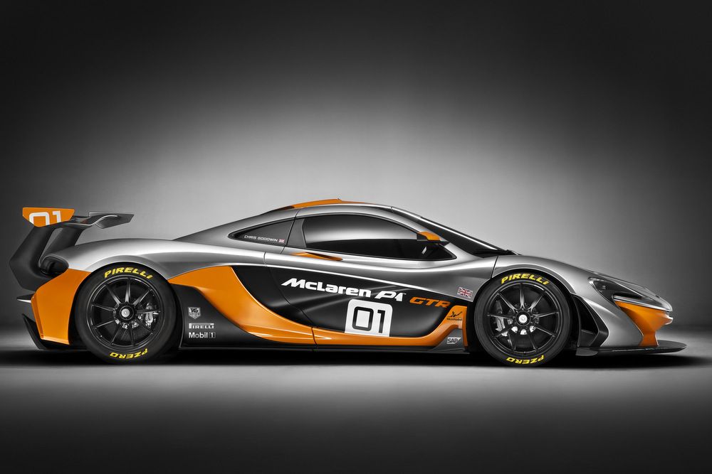 Hiperhibrid a versenypályára: McLaren P1 GTR 10