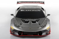 A következő szezonban a versenypályán is leváltja a Gallardót a Lamborghini: a Super Trofeo márkabajnokságban 2015-től a Huracán veszi át a helyét.