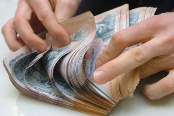 Ősszel döntenek az autóhitelesek mentéséről