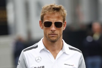 F1: Button üvöltött, Vettel megússza a büntetést