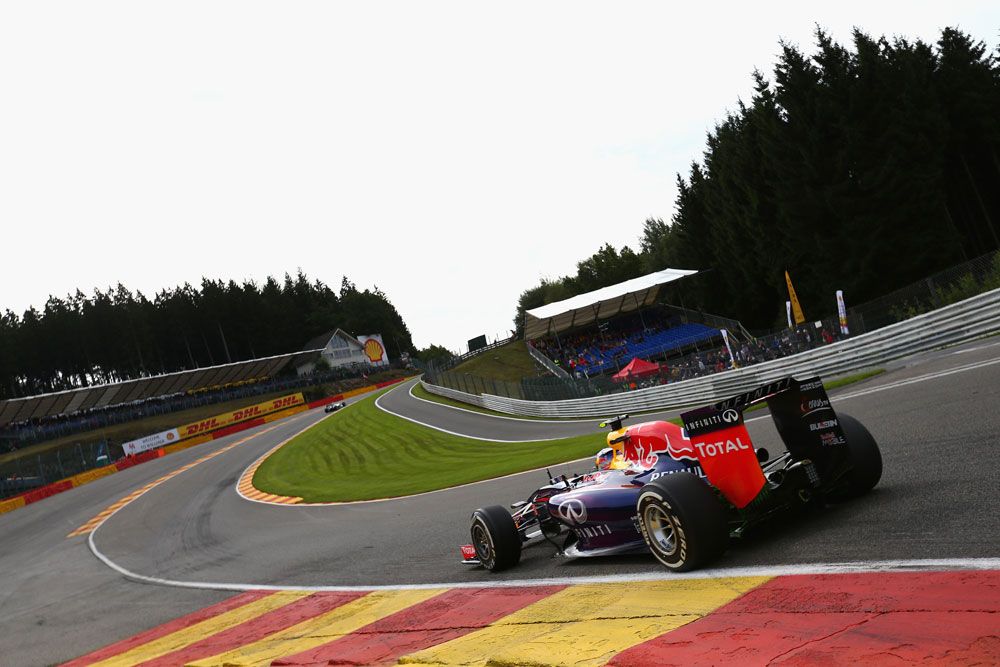 F1: Button üvöltött, Vettel megússza a büntetést 24