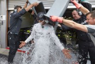 F1: Hajszálnyira egymástól a Mercedes-pilóták 55