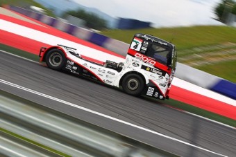 Bajnoki aranyért küzdhetnek a magyarok