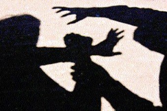 Segíteni akart, majdnem megerőszakolták